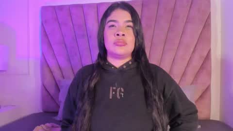 Snapshot of emmabecket2 chatting on 02-03-26, 03:15 emma becket online show from 02-03-26, 03:15