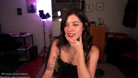 Snapshot of emmachoice chatting on 12-01-25, 10:59 emmachoice online show from 12-01-25, 10:59