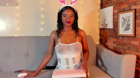 Snapshot of emmaconneer chatting on 12-15-24, 03:13 Emma online show from 12-15-24, 03:13