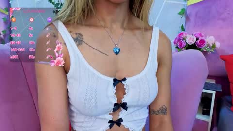 Snapshot of emmacortez chatting on 11-14-25, 11:42 emma cortez online show from 11-14-25, 11:42