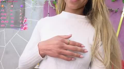 Snapshot of emmacortez chatting on 11-20-25, 11:43 emma cortez online show from 11-20-25, 11:43