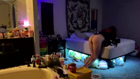 Snapshot of emmaeatsass chatting on 10-19-25, 03:29 emmaeatsass online show from 10-19-25, 03:29