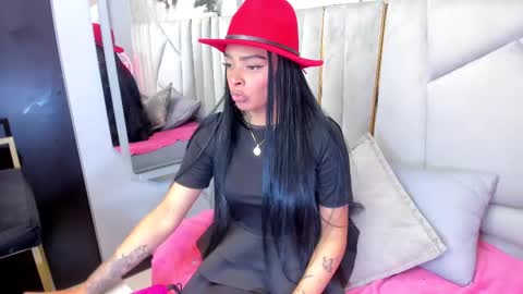 emmaebony_ online show from 09-28-25, 10:20