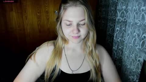 Snapshot of emmafrizea chatting on 10-22-25, 09:58 Hello Im newMake me cumPVT 12tk for min ALL INCLUSIVE online show from 10-22-25, 09:58