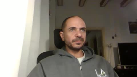 Ariel online show from 03-04-25, 04:06