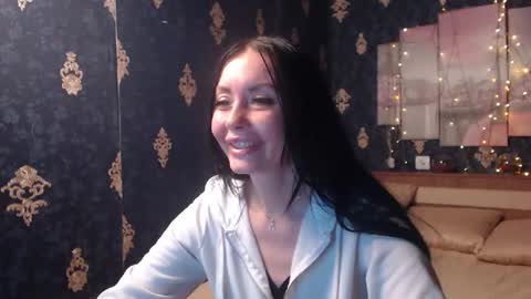 Snapshot of emmagoldx chatting on 11-16-25, 10:21 EmmaGoldX online show from 11-16-25, 10:21