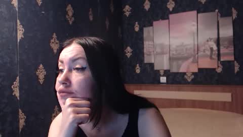 Snapshot of emmagoldx chatting on 11-27-25, 07:21 EmmaGoldX online show from 11-27-25, 07:21