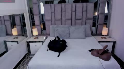 EMMA HILL online show from 02-20-26, 11:00