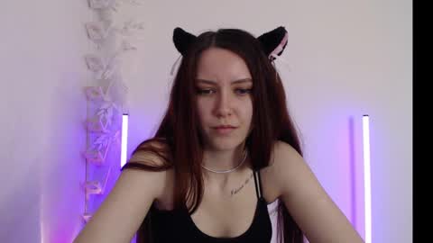 Snapshot of emmaishier chatting on 02-25-25, 01:39 emmaishier online show from 02-25-25, 01:39