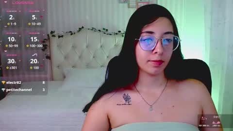 Emmas Room online show from 02-25-26, 01:15