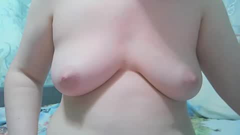 Snapshot of emmamelody944534 chatting on 03-16-26, 10:19 emmamelody online show from 03-16-26, 10:19