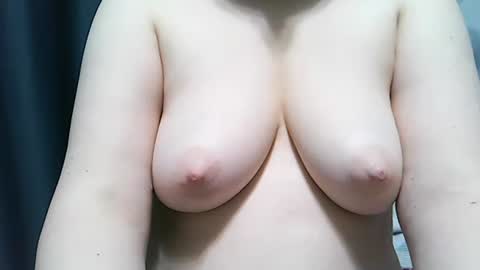 Snapshot of emmamelody944534 chatting on 03-28-26, 12:10 emmamelody online show from 03-28-26, 12:10