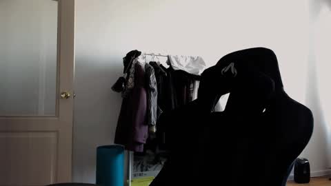 Snapshot of emmamon chatting on 02-26-25, 10:04 Emma online show from 02-26-25, 10:04