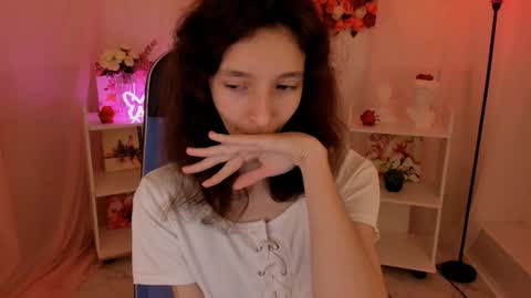 Snapshot of emmanuellbrown chatting on 09-20-25, 04:57 emmanuellbrown online show from 09-20-25, 04:57