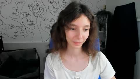 Snapshot of emmanuellbrown chatting on 10-14-25, 10:05 emmanuellbrown online show from 10-14-25, 10:05