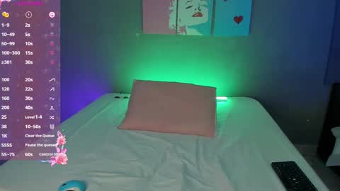 Emma online show from 10-08-25, 05:32