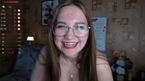 Snapshot of emmatiny chatting on 12-04-24, 04:16 Mia online show from 12-04-24, 04:16