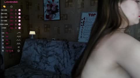 Snapshot of emmatiny chatting on 12-06-24, 06:28 Mia online show from 12-06-24, 06:28