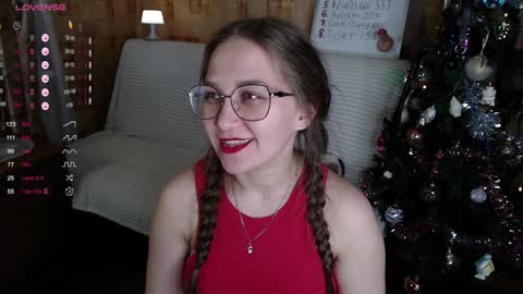 Snapshot of emmatiny chatting on 12-21-24, 04:14 Mia online show from 12-21-24, 04:14