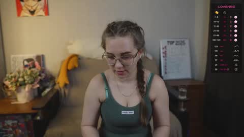 Mia online show from 02-01-26, 07:12