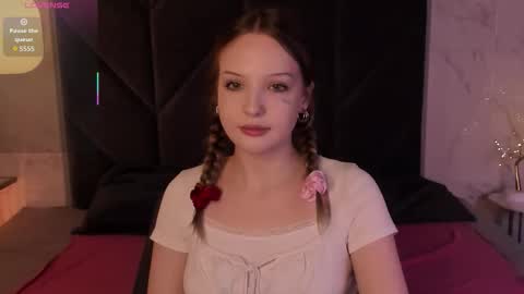 Snapshot of emmazing_ chatting on 11-28-25, 08:55 Iris online show from 11-28-25, 08:55