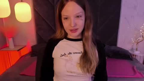 Snapshot of emmazing_ chatting on 12-05-25, 09:00 Iris online show from 12-05-25, 09:00