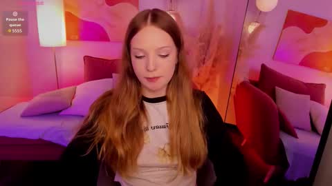 Snapshot of emmazing_ chatting on 02-19-26, 02:13 Iris online show from 02-19-26, 02:13