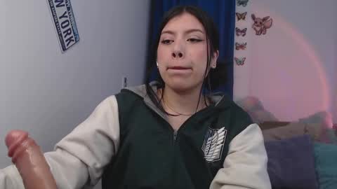 Snapshot of emmi_0 chatting on 01-31-25, 11:46 Emily  Independent model online show from 01-31-25, 11:46