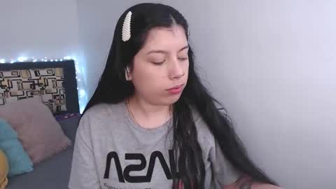 Snapshot of emmi_0 chatting on 10-25-25, 11:29 Emily  Independent model online show from 10-25-25, 11:29