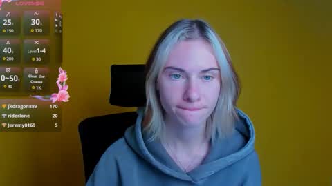 Emmi online show from 10-08-25, 07:44