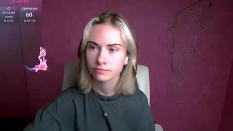 Emmi online show from 10-13-25, 05:07