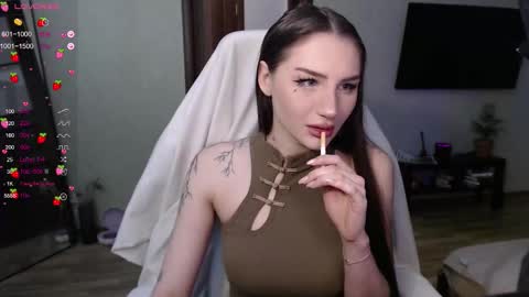 Emily online show from 11-22-25, 04:22