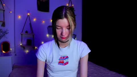 emmie_everly online show from 10-18-25, 07:14