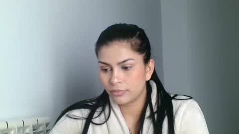 emmie online show from 12-19-24, 01:18