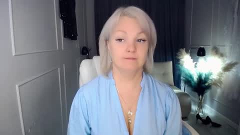 emmmam online show from 10-22-25, 02:17