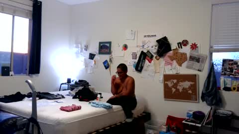 Emms online show from 02-21-25, 01:22