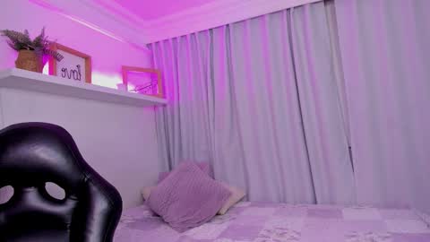 Emmy Heart online show from 01-12-26, 03:34