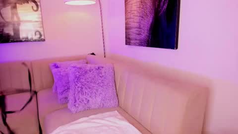 Emmy Heart online show from 02-13-26, 03:35