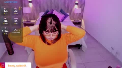 Emmy Walker online show from 10-10-25, 11:09