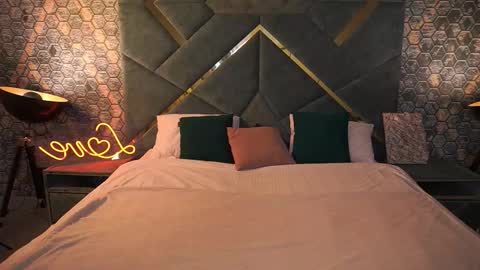 E M M Y online show from 10-27-25, 06:50