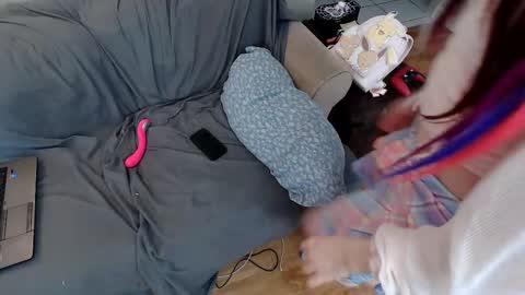 Snapshot of emodream1998media chatting on 02-25-25, 02:47 EmoDream1998 online show from 02-25-25, 02:47