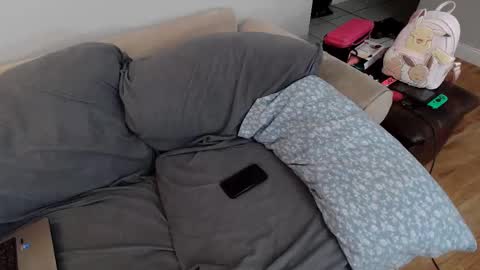 Snapshot of emodream1998media chatting on 03-12-25, 01:58 EmoDream1998 online show from 03-12-25, 01:58