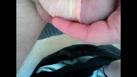 Snapshot of empatico69 chatting on 09-27-25, 12:54 empatico69 online show from 09-27-25, 12:54