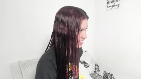 Snapshot of emperatriiiz chatting on 12-05-24, 07:49 Emperatriz online show from 12-05-24, 07:49