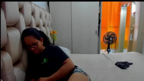 emperatriztapia online show from 12-15-24, 04:59