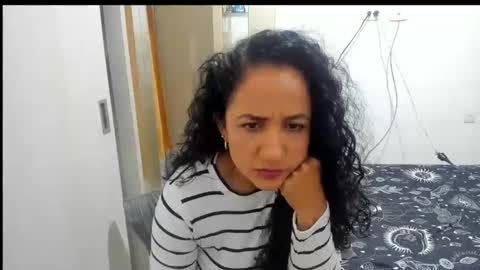 emperatriztapia online show from 10-23-25, 11:35