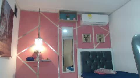 Emy online show from 02-25-25, 03:31