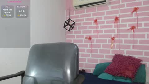 Emy online show from 03-01-25, 07:37