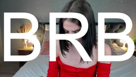 Snapshot of emy__angel chatting on 12-18-24, 10:19 emy__angel online show from 12-18-24, 10:19