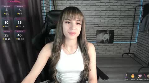 Snapshot of emy__angel chatting on 09-26-25, 11:20 emy__angel online show from 09-26-25, 11:20